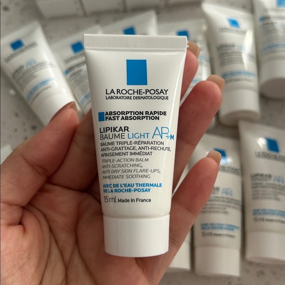 La Roche-Posay 
Lipikar Baume Light Ap+M - Picture 2 of 4